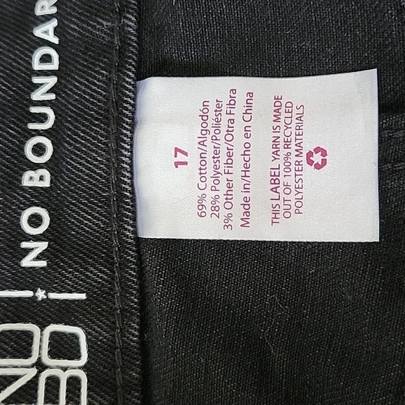 No Boundaries Black High Rise Destructed Midi Short NWT - Picture 12 of 13